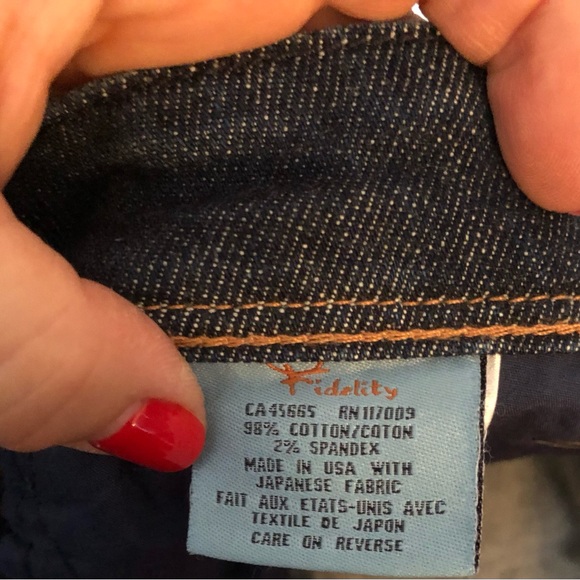 Fidelity Lotus low waist boot flare jeans. 98% cotton 2% spandex. Size 26. - Picture 7 of 7